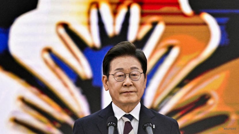 South Korea's new President Lee vows to revive democracy from 'near demise' South Korea's new President Lee vows to revive democracy from 'near demise'