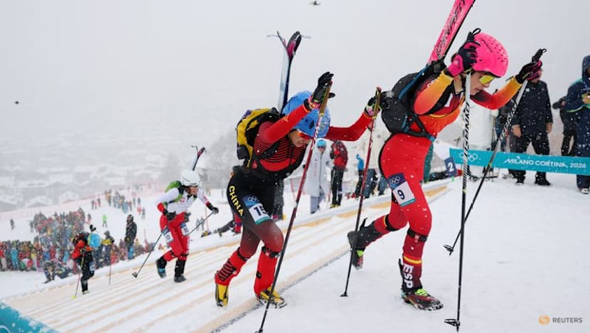 SkiMo-New sport begins in snowstorm