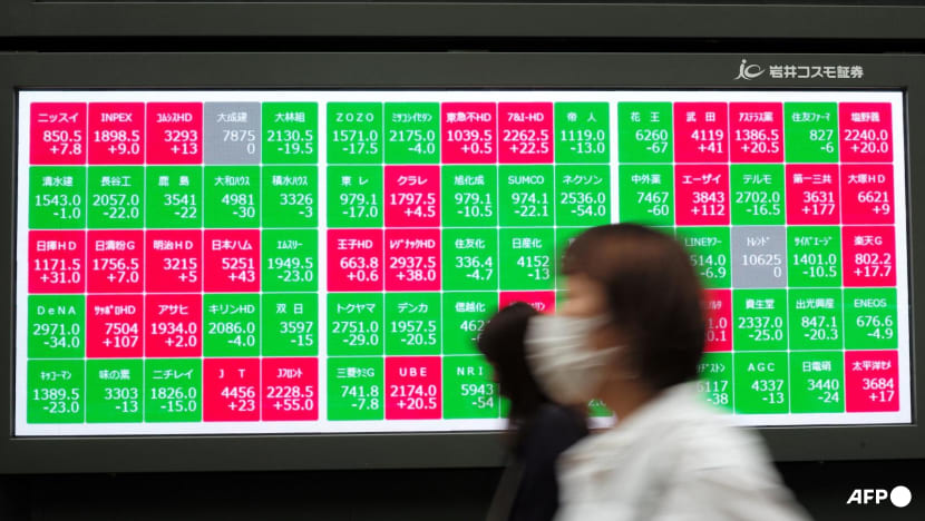 Markets drop after US loses last triple-A credit rating Markets drop after US loses last triple-A credit rating