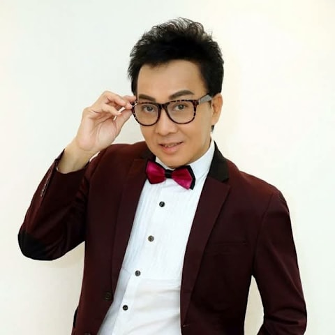 中风3年，本地资深歌王凌霄病逝