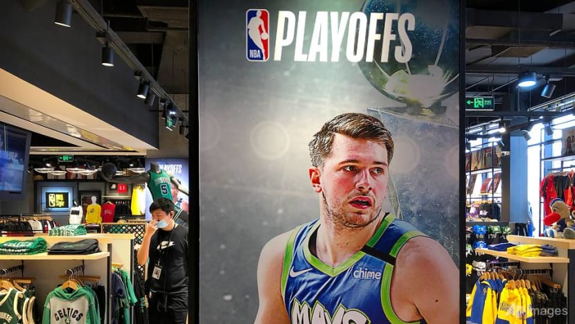 Basketball: Fans cheer return of NBA broadcasts in China