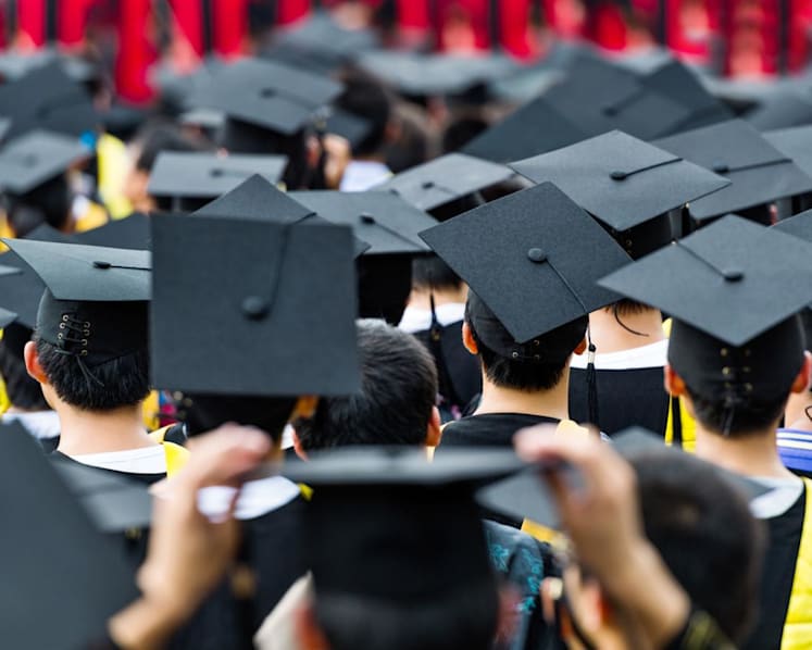 Fewer graduates found work 6 months after leaving university in 2023, but median salary up slightly: Survey