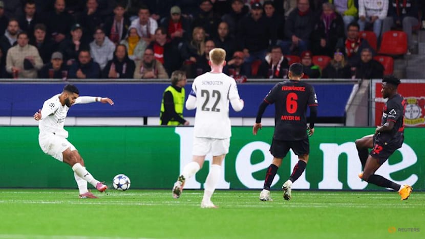 Leverkusen lead does not last long as PSV hold them to draw