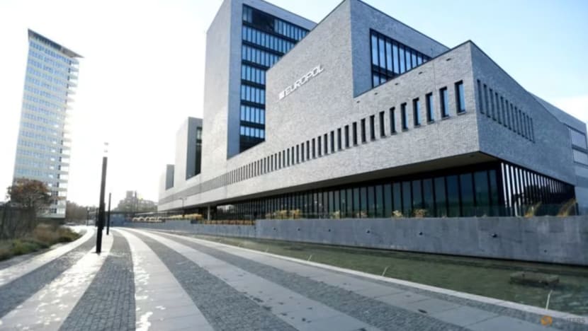 Lebih 20 diberkas edar gambar AI kanak-kanak didera