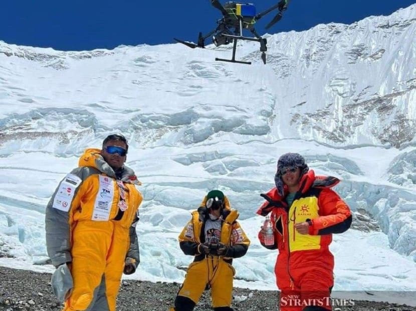 The search and rescue mission to find Malaysian climber Muhammad Hawari Hashim, missing on Mount Everest since May 19, was continued with the use of drones on Monday (June 5). 