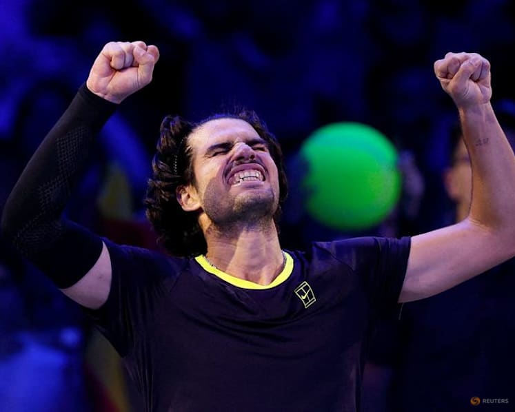 Alcaraz beats Medvedev to reach Vienna final