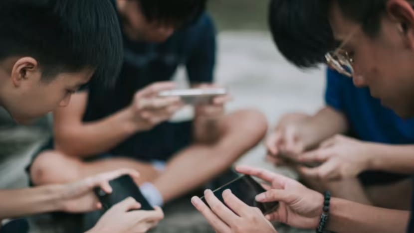 Golongan remaja habiskan 8.5 jam sehari gunakan peranti elektronik: Tinjauan Golongan remaja habiskan 8.5 jam sehari gunakan peranti elektronik: Tinjauan