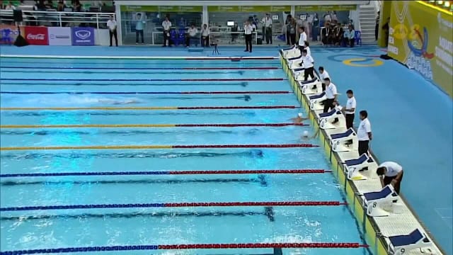 我国游泳队今晚进账两面金牌和两面铜牌