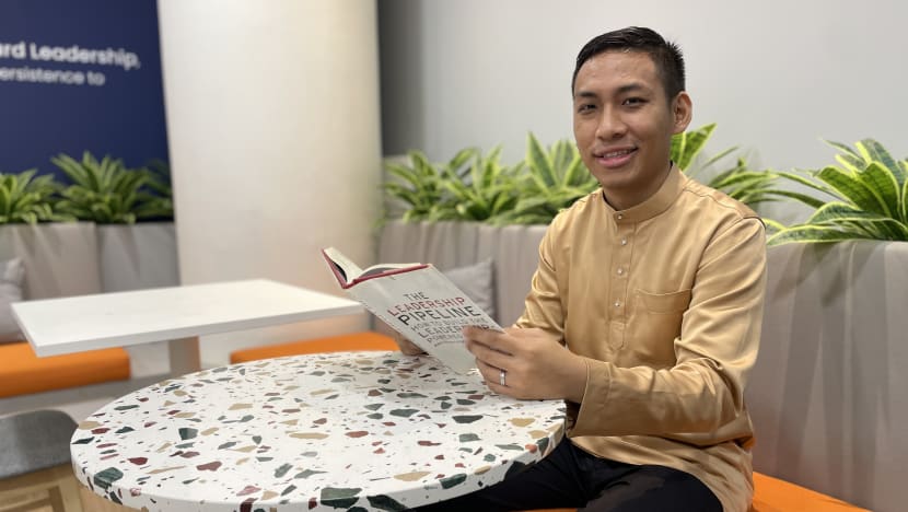 mudaSG: Muhammad Ridhwaan Radzi mahu bantu masyarakat Melayu/Islam celik dalam kewangan Islam mudaSG: Muhammad Ridhwaan Radzi mahu bantu masyarakat Melayu/Islam celik dalam kewangan Islam
