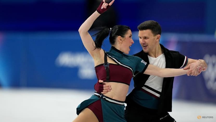 Olympics–Figure skating-Italy’s Guignard and Fabbri chase another Olympic bronze