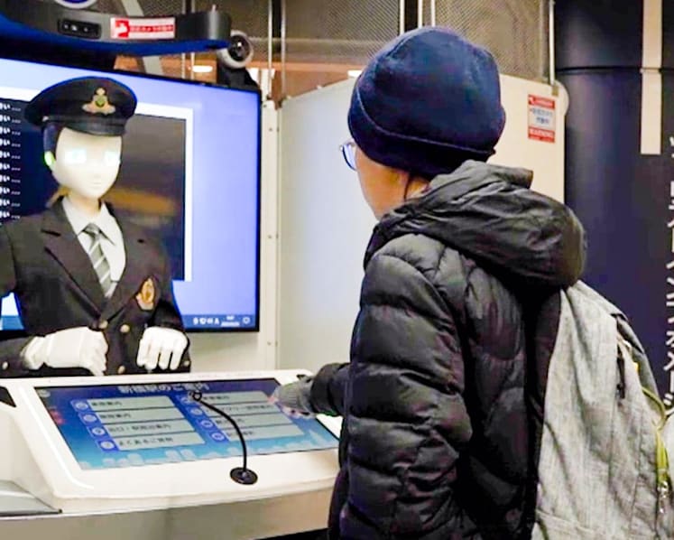 Why futuristic Japan is falling behind in digital tech