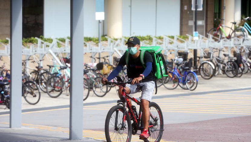 Food delivery riders caught in the middle, as F&B outlets and delivery platforms tussle over commissions