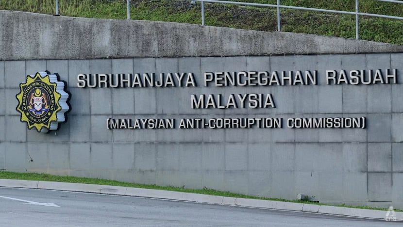 Dakwaan 'mafia korporat' ke atas Azam Baki: Tuntutan tubuhkan Suruhanjaya Siasatan Diraja perlu berasaskan bukti kukuh