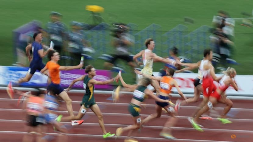 US storm to another 4x400m mixed relay gold