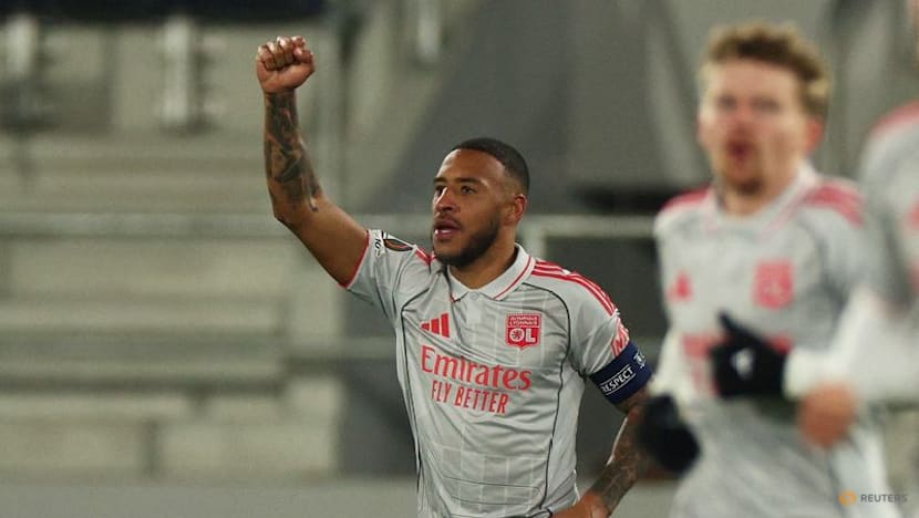 Lyon thump Maccabi Tel Aviv to go top, Forest keep on winning