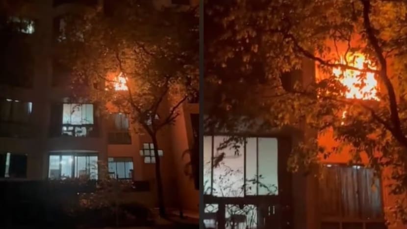 சுவா சூ காங் கூட்டுரிமை வீட்டில் தீ - 150 பேர் வெளியேற்றம்