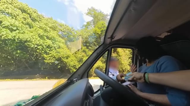 涉嫌向英国网红夫妇索贿  马国三警员被扣查
