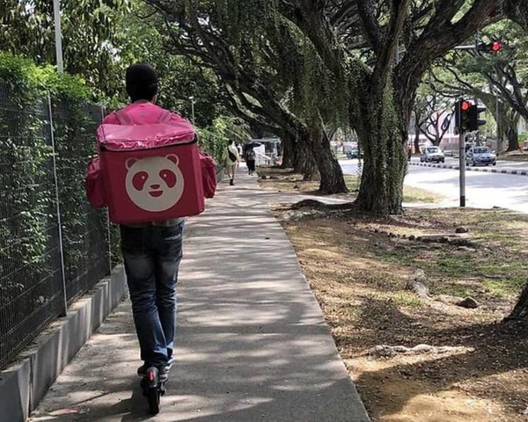 Man fined for allowing foreigner to illegally use his Foodpanda, Deliveroo accounts to deliver food