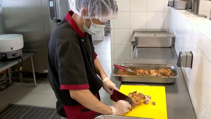 Roast chicken, miso soup: Nursing homes enhance meal offerings with tastier, healthier menus under AIC initiative Roast chicken, miso soup: Nursing homes enhance meal offerings with tastier, healthier menus under AIC initiative