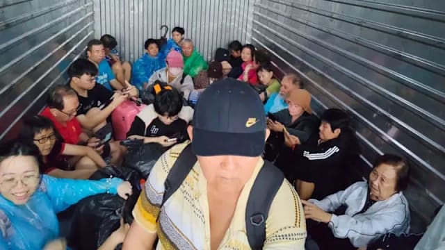 出动货柜罗厘从合艾撤离灾民 马国外交部长致歉：我们别无选择