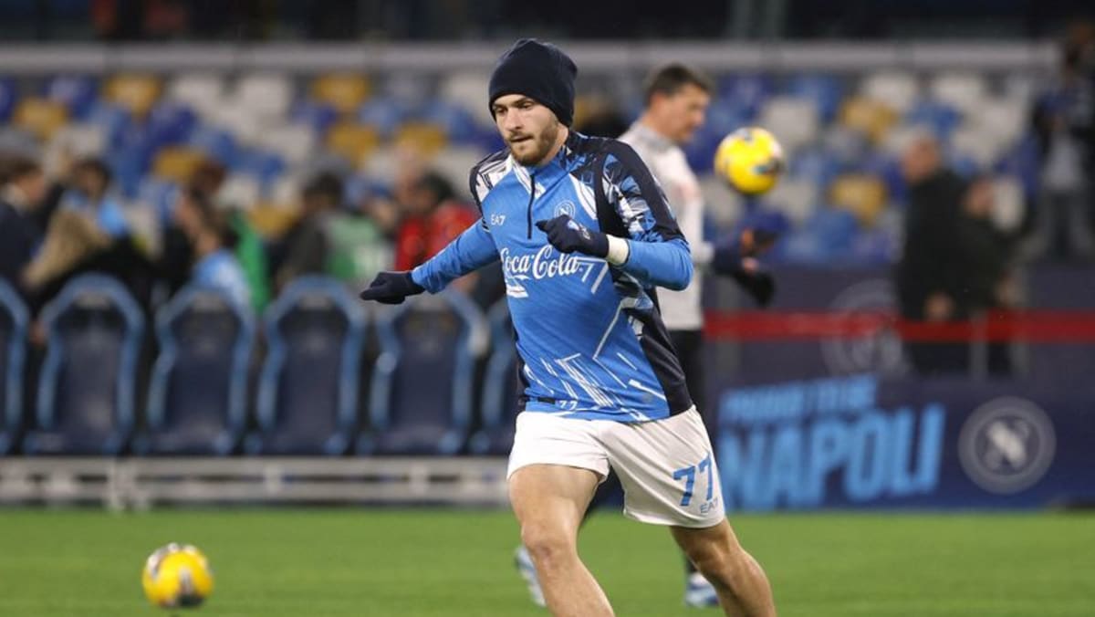 Kvaratskhelia wants to leave Napoli, Conte says Kvaratskhelia wants to leave Napoli, Conte says