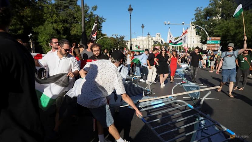 Cyclists union president says races could be shortened to deter protests