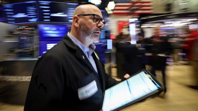 美国华尔街股市延续涨势 全面上扬