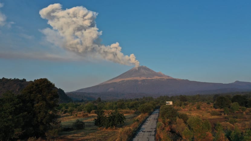 Mexico siap siaga hadapi letusan gunung berapi Popocatepetl Mexico siap siaga hadapi letusan gunung berapi Popocatepetl