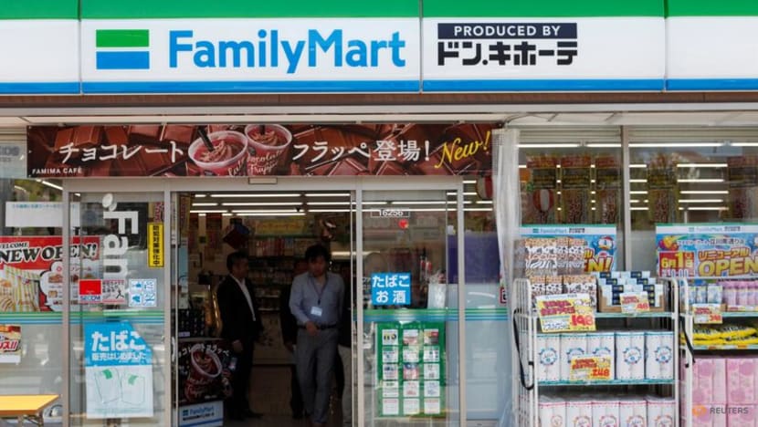 Food, FamilyMart drive Japan's Itochu's H1 profit up 6% Food, FamilyMart drive Japan's Itochu's H1 profit up 6%