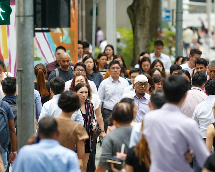 'Easier to say no': Public servants would rather decline gifts than go through declaration process