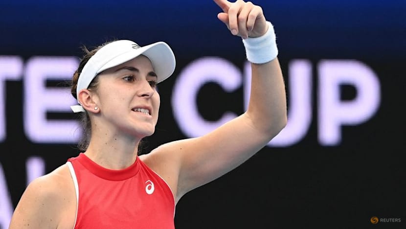 Poland stun the US to set up United Cup summit clash with Switzerland