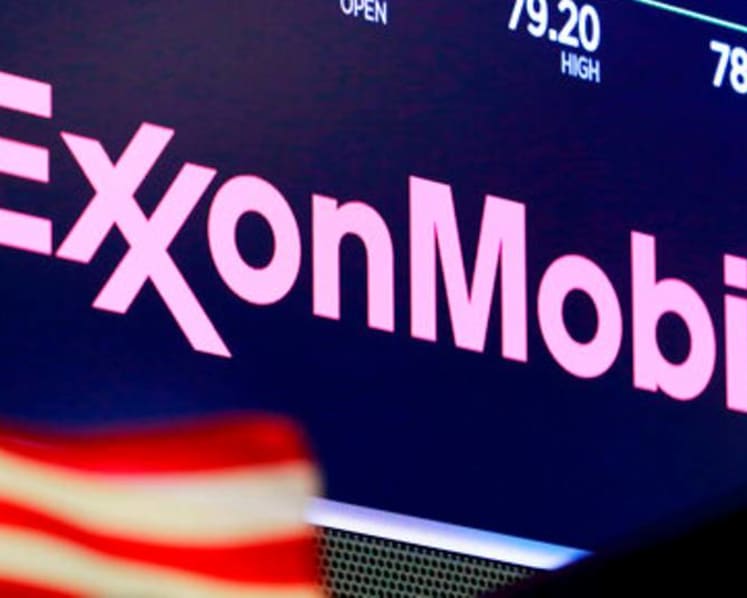 Exxon Mobil reports big 2020 loss, unveils low carbon business