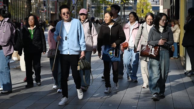 中国外交部再吁公民春节避免赴日 2月49条中日航线航班取消