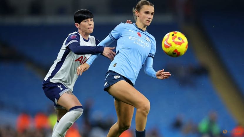 Shaw treble helps Man City thump Spurs and move four points clear in WSL Shaw treble helps Man City thump Spurs and move four points clear in WSL