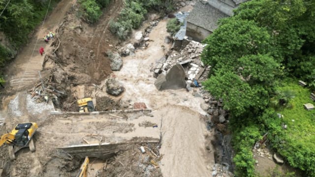 四川发生严重山洪  致十人死亡29人失联
