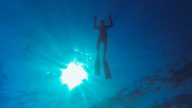 峇厘岛潜水遇强流 马国女子客死异乡