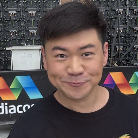 现身新传媒？丁志勇一张照片引发猜测