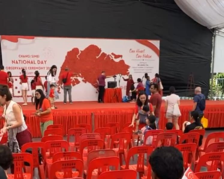 Backdrop falls at National Day celebrations in Simei, 5 suffer minor injuries
