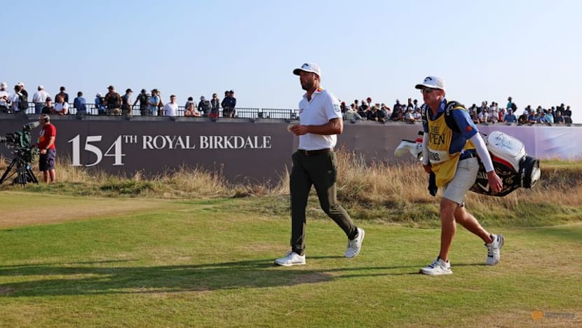 Burns starts final day of Open with two-shot lead