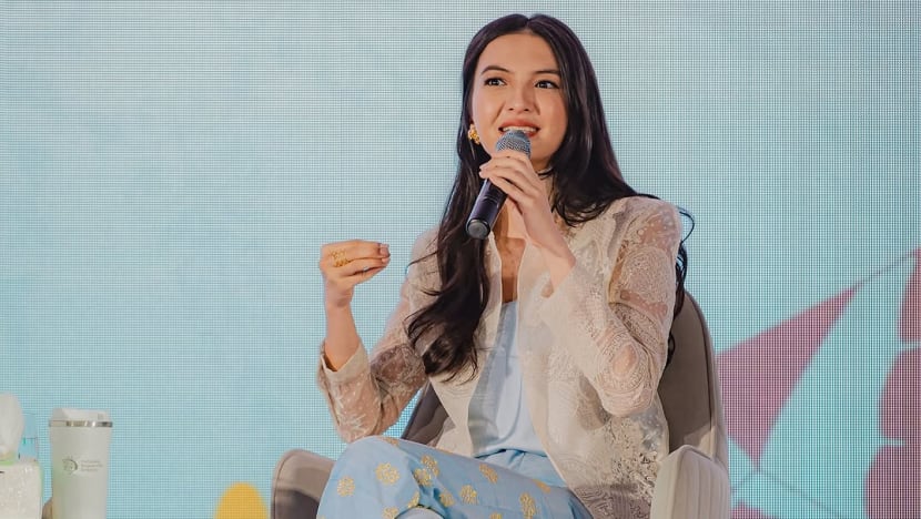 Apa tugas Raline Shah sebagai Stafsus Menteri Komdigi Meutya Hafid?