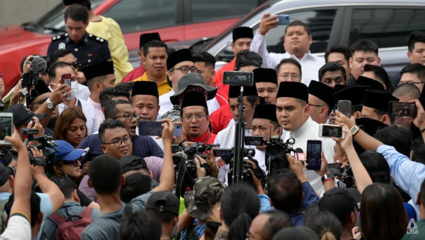 UMNO youth chief calls on government to ban comedian Jocelyn Chia from entering Malaysia