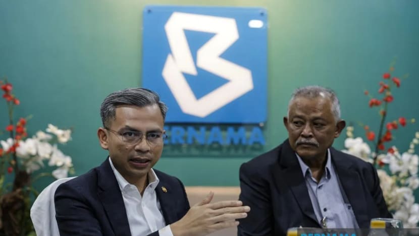 Konsert Muzika Ekstravaganza bukti hubungan erat M'sia-SG, kata Menteri Komunikasi & Digital Fahmi Fadzil Konsert Muzika Ekstravaganza bukti hubungan erat M'sia-SG, kata Menteri Komunikasi & Digital Fahmi Fadzil