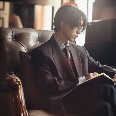 林宥嘉新歌《鬼屋》MV揭示神秘“鬼附身”故事,他饰演充满压抑感的角色令人惊叹