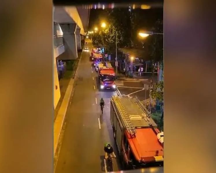 80 people evacuated after fire breaks out at Punggol Plaza