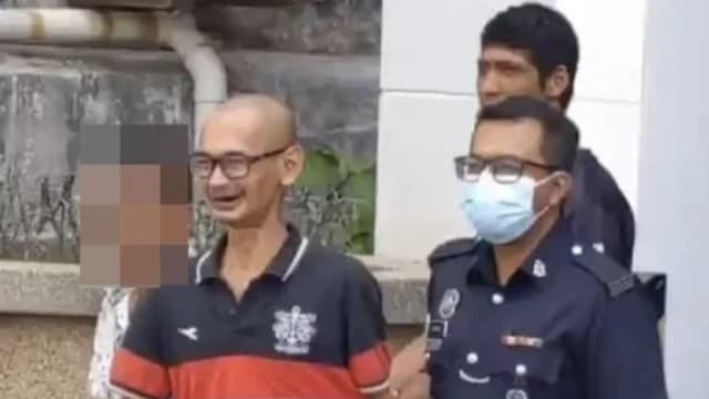 把猫咪装麻袋丢沟渠溺死 马国小贩坐牢8个月