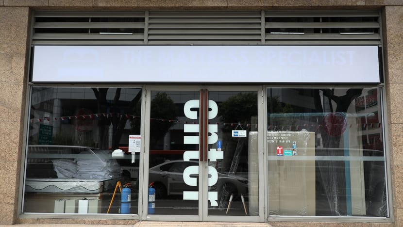 Some disgruntled customers of retailer The Mattress Specialist file police reports on unfulfilled orders