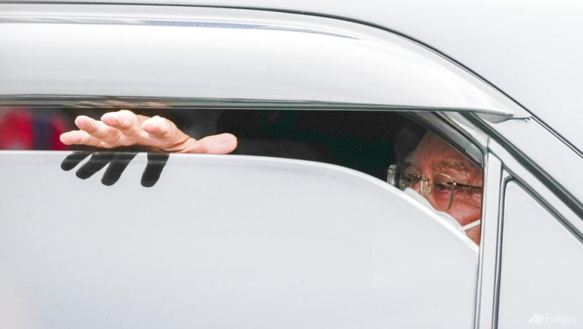 Najib in High Court for 1MDB trial two days after being incarcerated