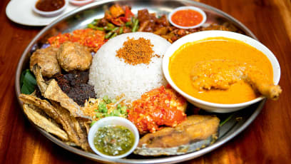 Superb Nasi Ambeng At This Hip Halal Kopitiam