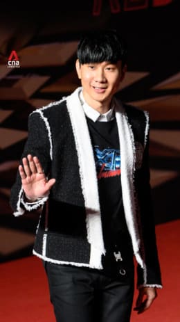 JJ Lin reveals heart condition diagnosis during concert