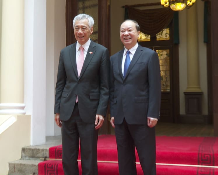 Singapore's PM Lee meets Guangdong official Huang Kunming on third day of China visit